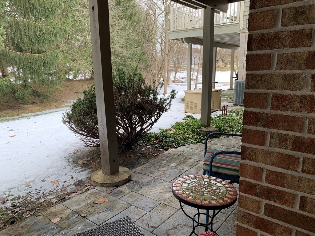 93 Creek Ridge, Pittsford, New York image 39