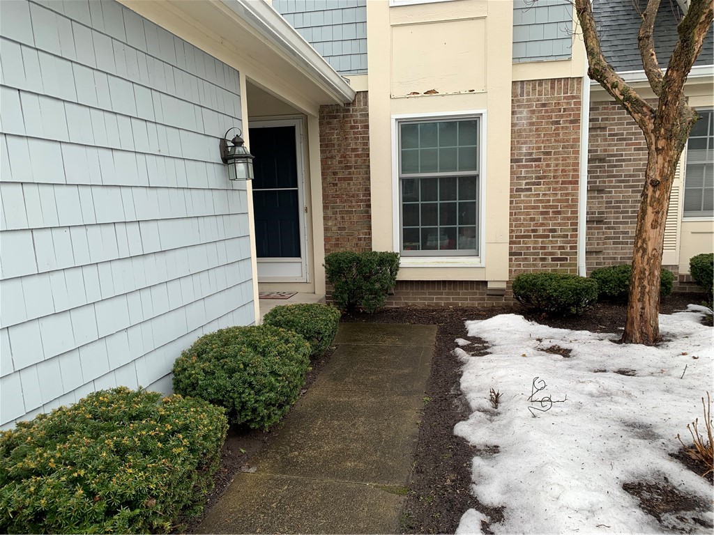 93 Creek Ridge, Pittsford, New York image 3