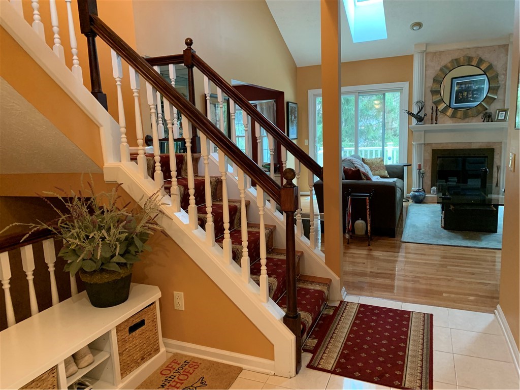 93 Creek Ridge, Pittsford, New York image 5