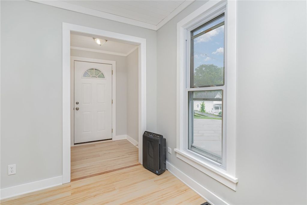 Photo of 25 Summit Street, Perinton, NY 14450 (MLS # R1639157)