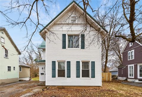 Homes For Sale - 31 Church Street<br/> Phelps, NY 14532