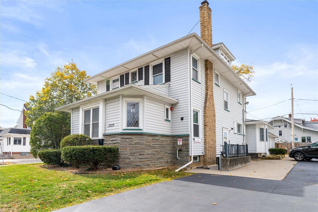 2729 Dewey Avenue