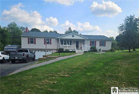 Photo of 6 Overlook Road DR, Pawling, NY 12564 (MLS # R1702616)