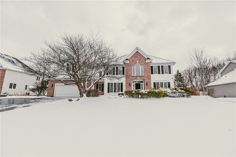 Photo of 22 Royale Drive, Perinton, NY 14450 (MLS # R1666662)