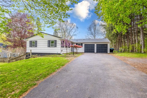 Homes For Sale - 59 Park Road<br/> Monroe County, Pittsford, NY 14534