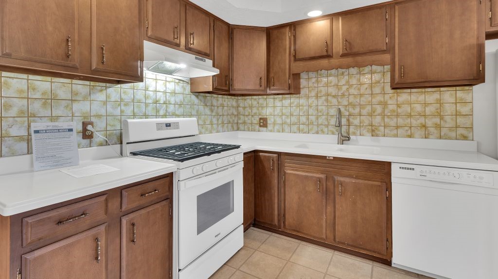 1642 Schlegel Road, Webster, New York image 18