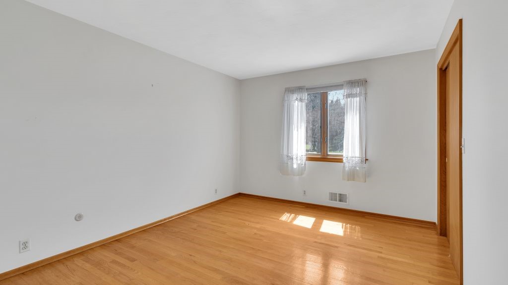 1642 Schlegel Road, Webster, New York image 32