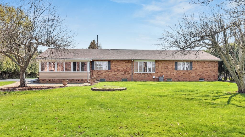 1642 Schlegel Road