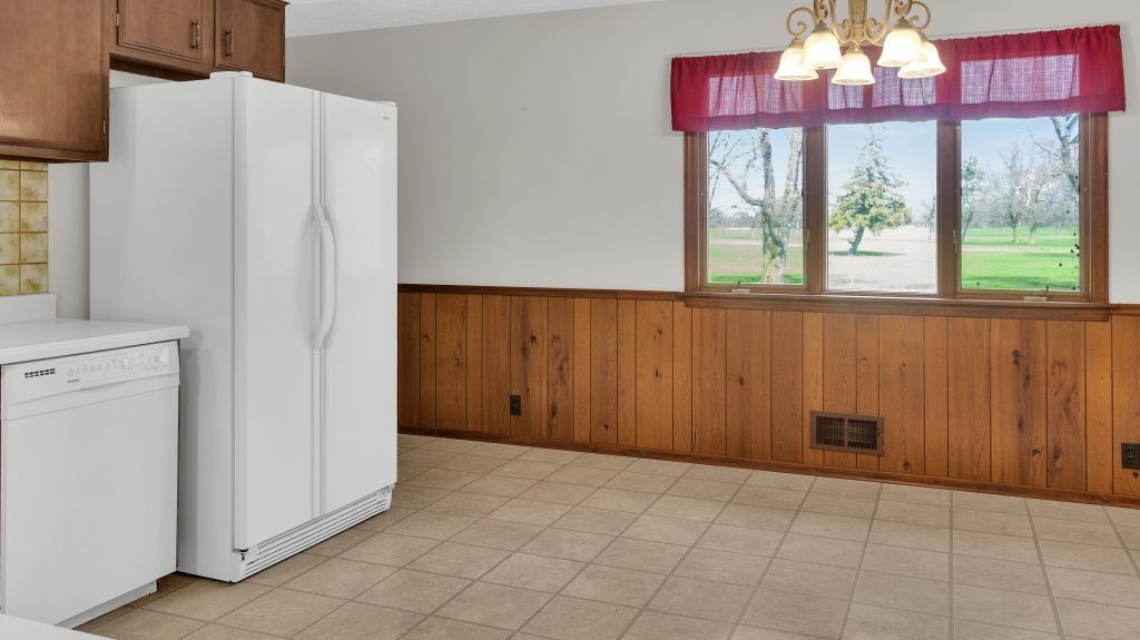 1642 Schlegel Road, Webster, New York image 20