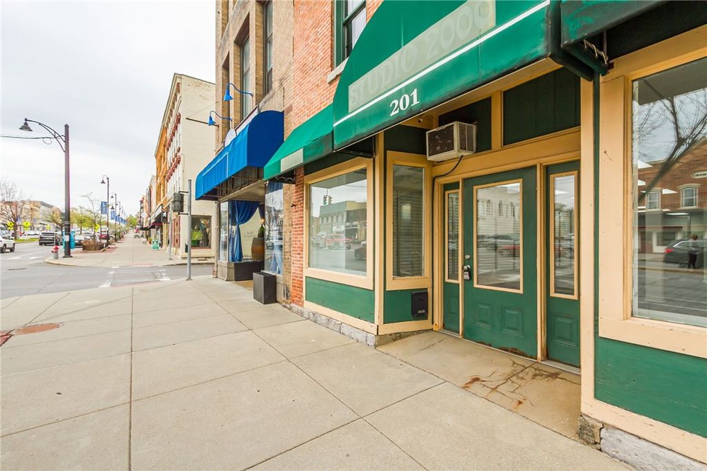Photo of 201 S Main Street, Canandaigua City, NY 14424 (MLS # R1677733)