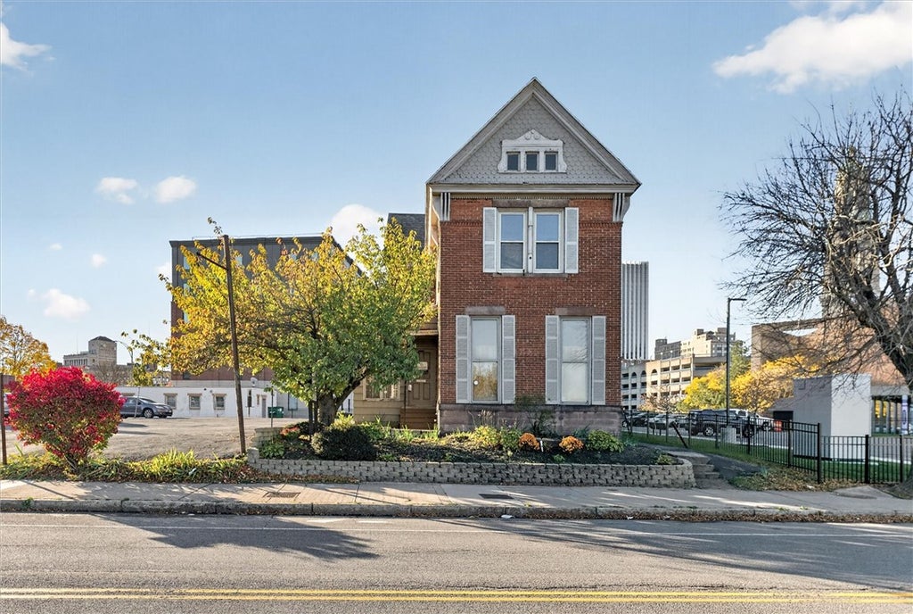 Photo of 331-333 Andrews Street, Rochester, NY 14604 (MLS # R1723664)