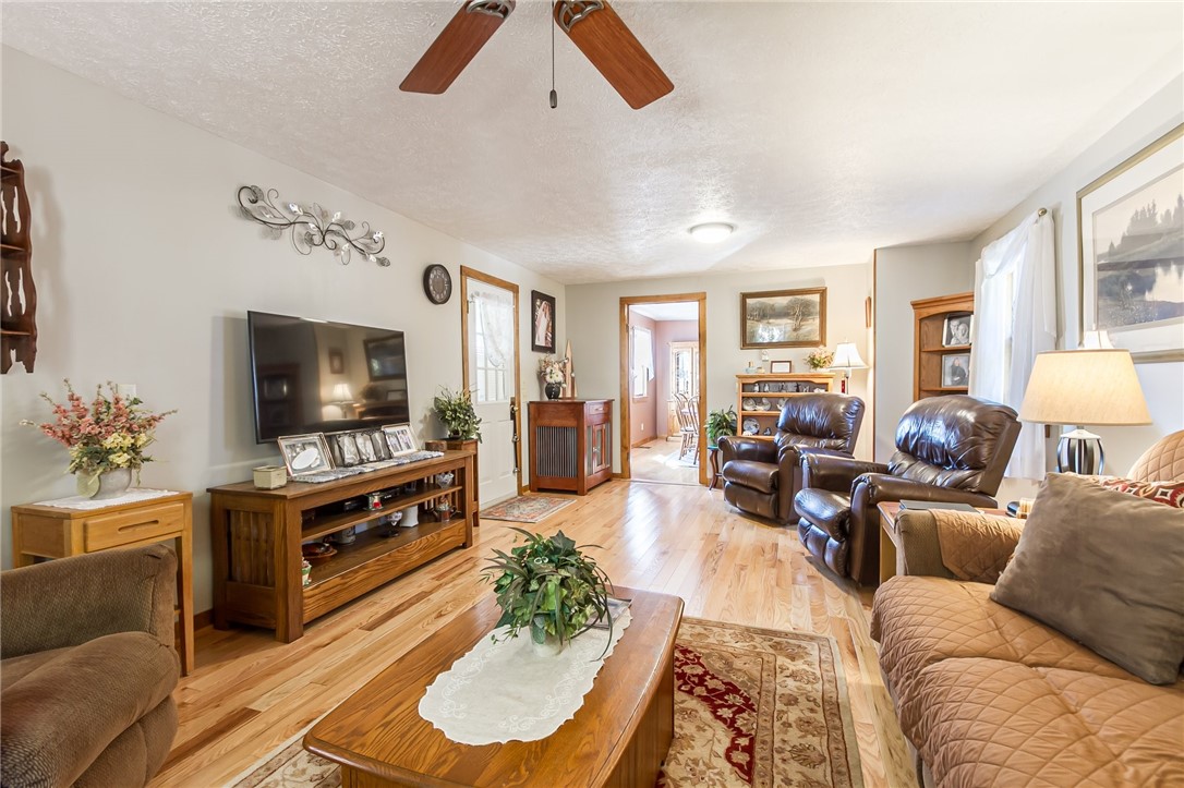 8689 Klippel Road, Lyons, New York image 11