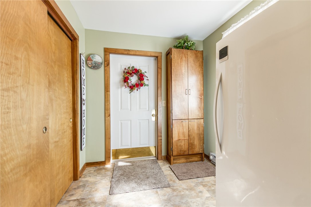 8689 Klippel Road, Lyons, New York image 23