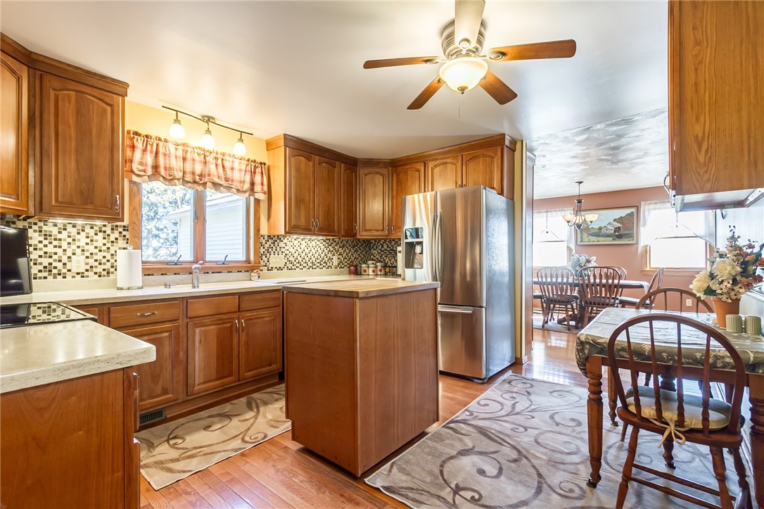 8689 Klippel Road, Lyons, New York image 8