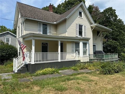 Photo of 168 N Broad Street, Norwich, NY 13815 (MLS # R1626919)