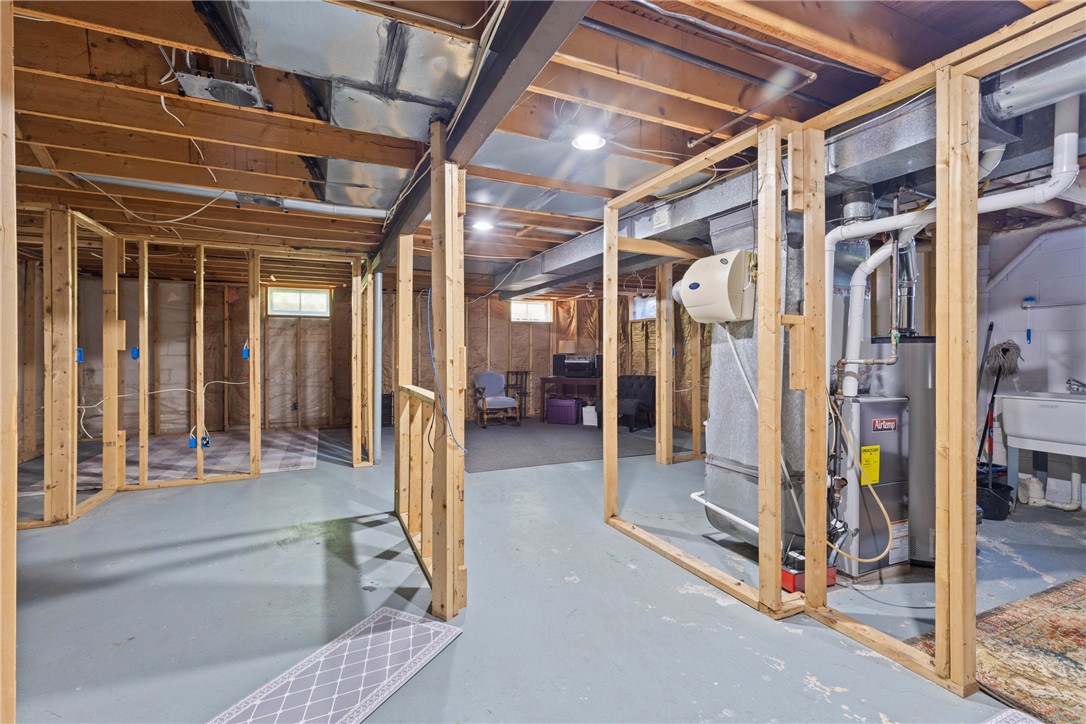 58 Hidden Spring Circle, Greece, New York image 40