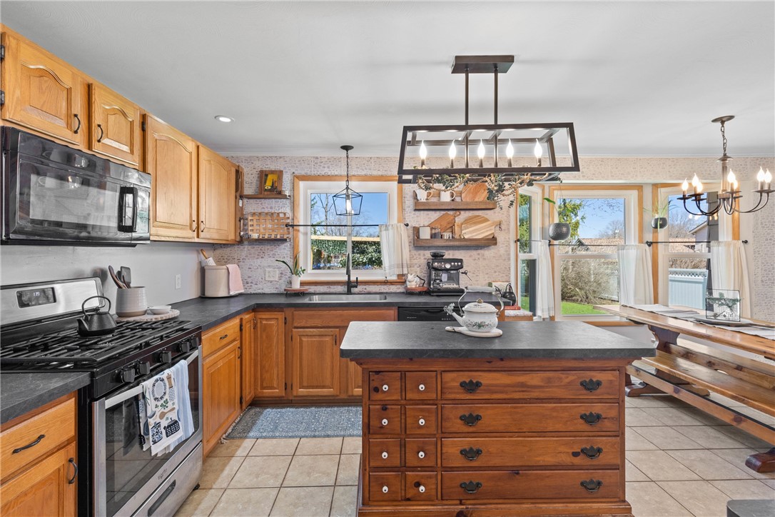58 Hidden Spring Circle, Greece, New York image 22