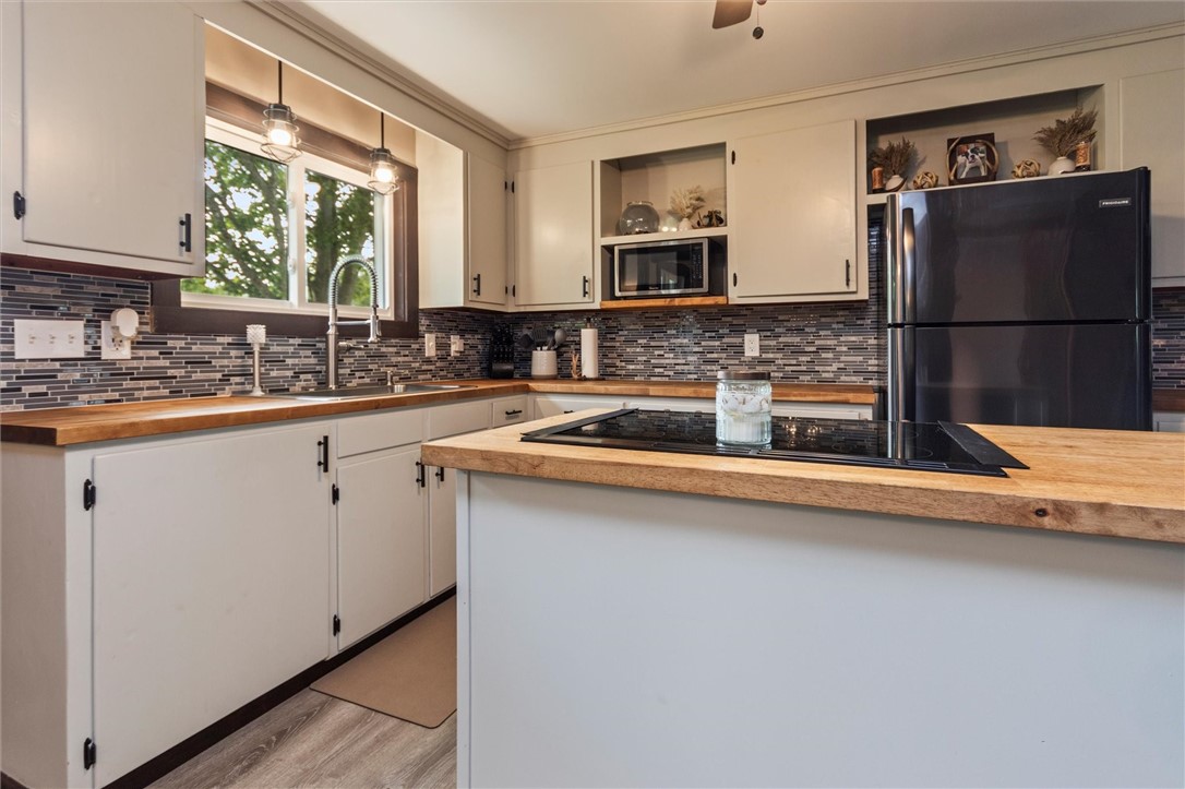 5226 Eddy Ridge Road, Marion, New York image 14