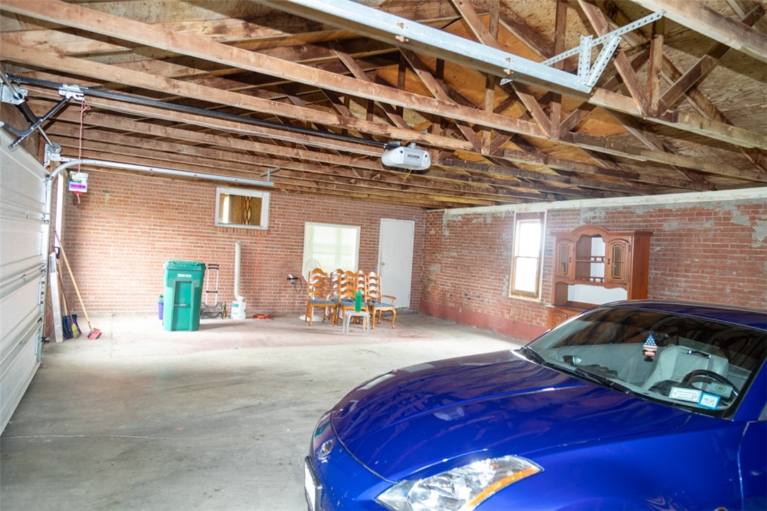 2615 York Road, New York, New York image 30