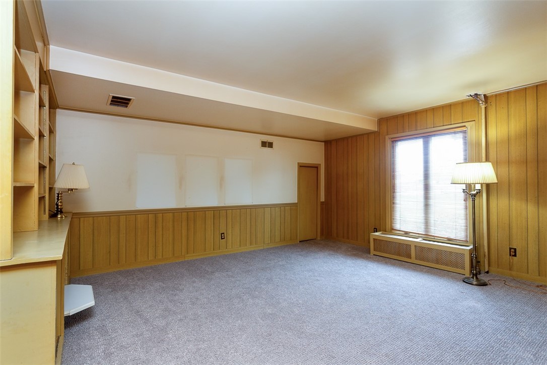 2615 York Road, New York, New York image 12