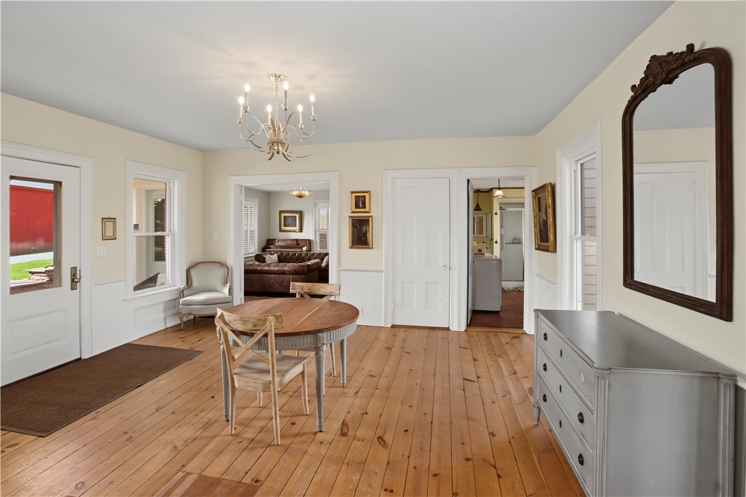 280 W Peakes Brook Road