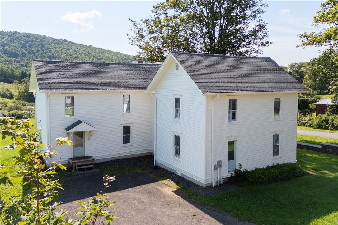 280 W Peakes Brook Road