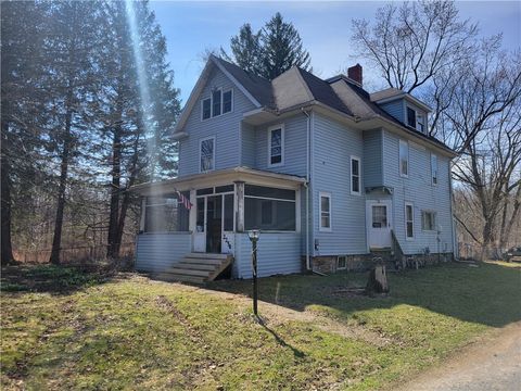 Homes For Sale - 2256 Townline Road<br/> Phelps, NY 14456