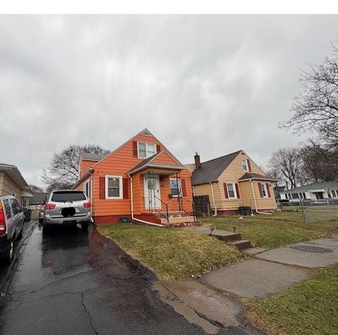 MLS: R1594761