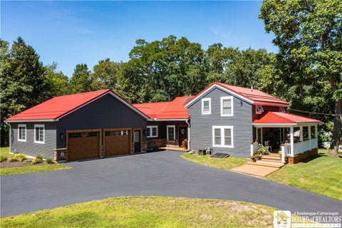 Homes For Sale - 30 Oak Street<br/> Westfield, NY 14787