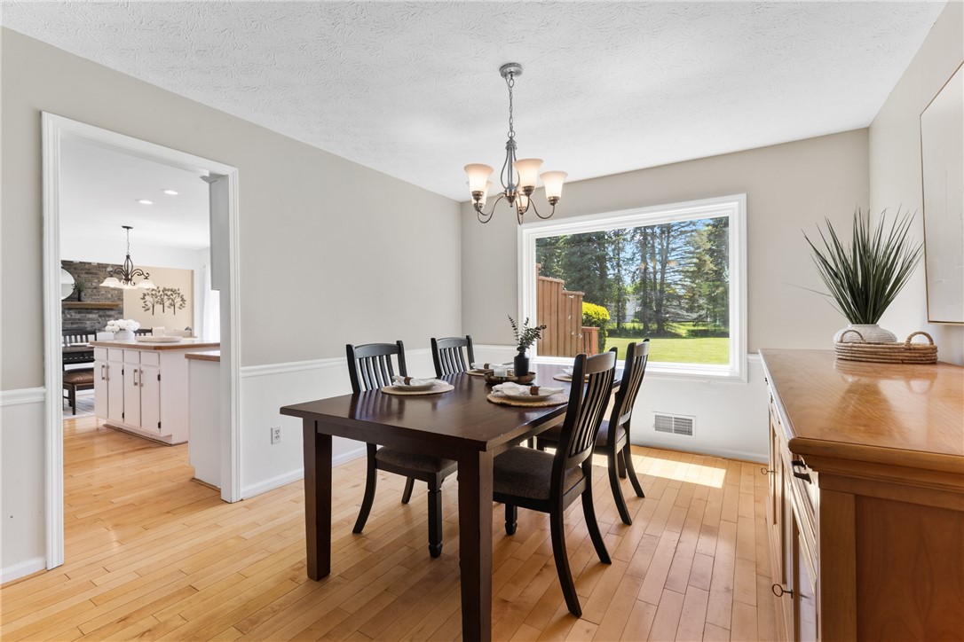 23 Westfield Commons, Penfield, New York image 9