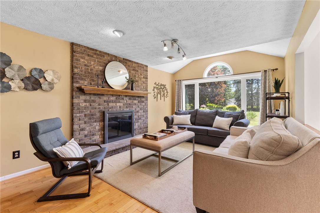 23 Westfield Commons, Penfield, New York image 18