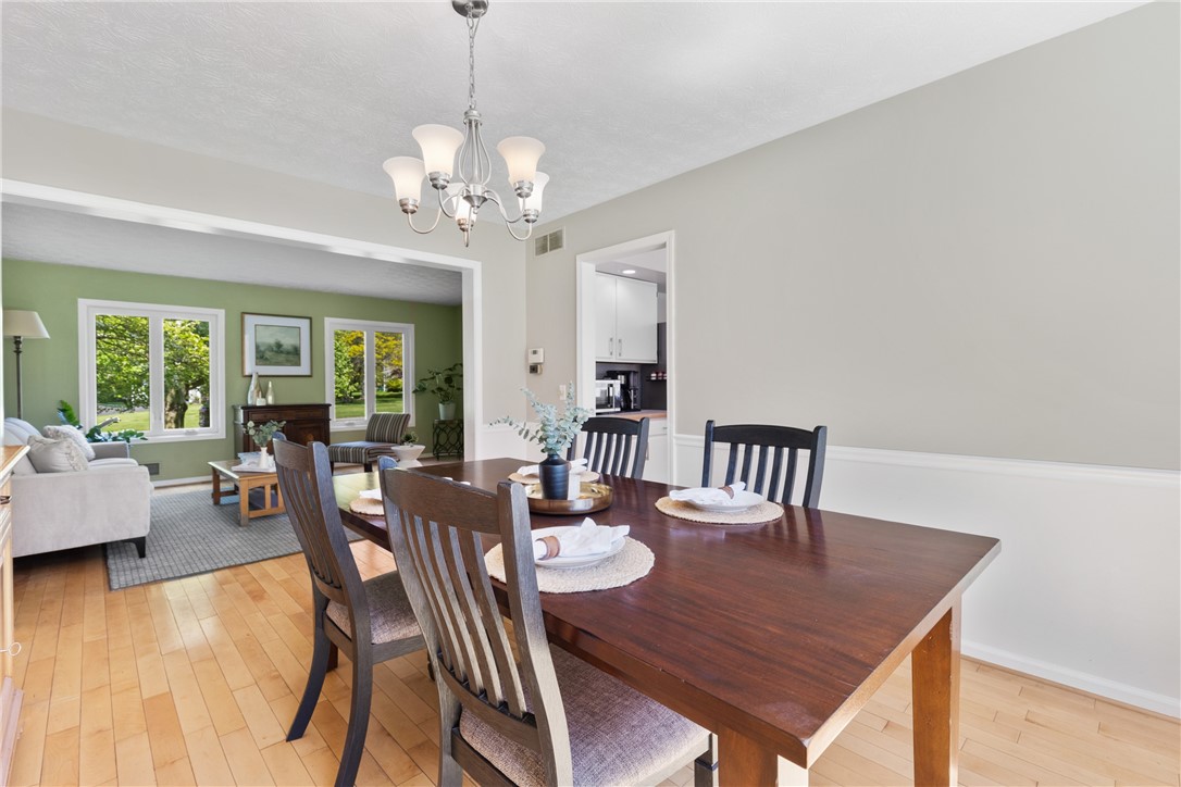 23 Westfield Commons, Penfield, New York image 8