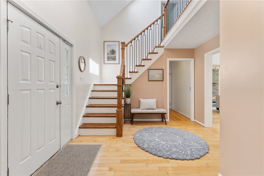 23 Westfield Commons, Penfield, New York image 3