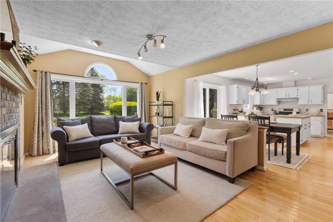 23 Westfield Commons, Penfield, New York image 19