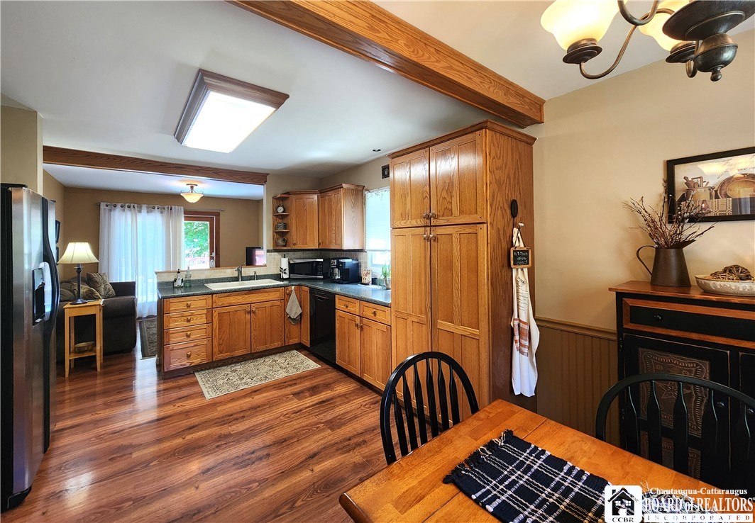 131 Catlin Avenue, Jamestown, New York image 3