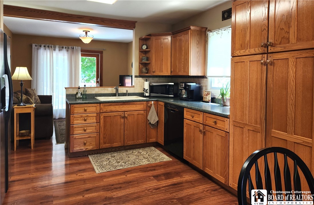 131 Catlin Avenue, Jamestown, New York image 4
