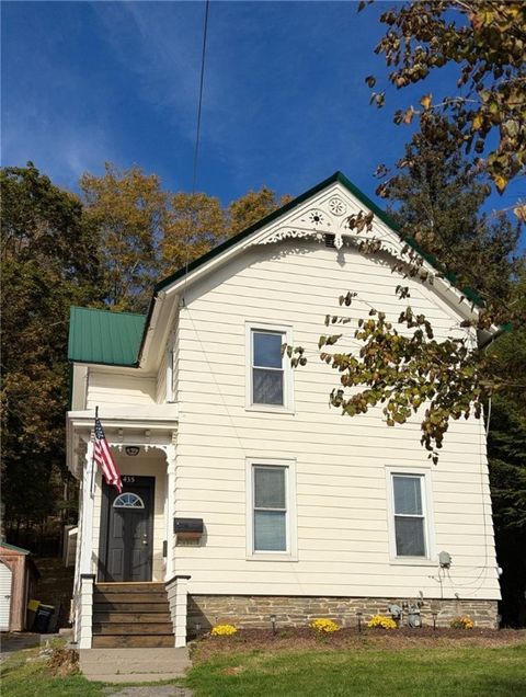 Homes For Sale - 435 Main Street<br/> Oneonta, NY 13820