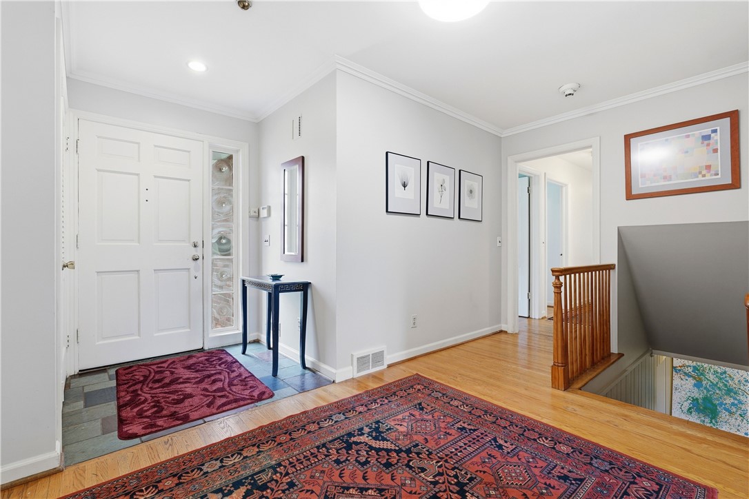 219 Danbury Circle S