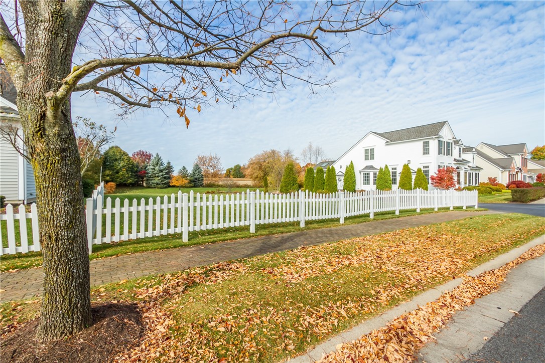 10 Settlers Green Grn, Pittsford, New York image 4