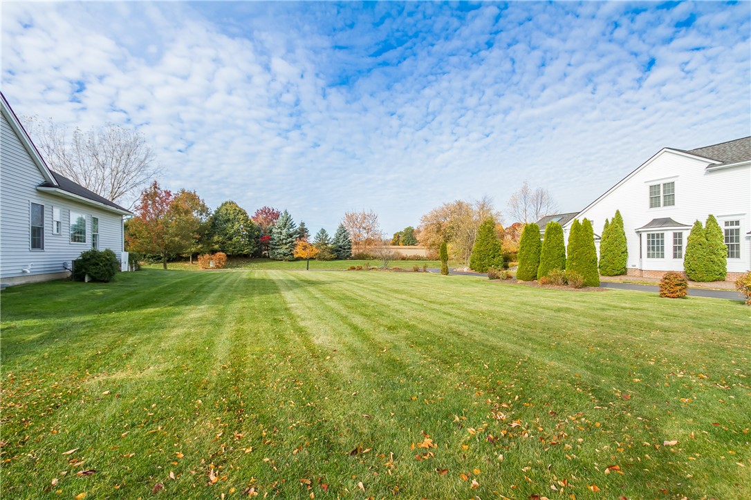 10 Settlers Green Grn, Pittsford, New York image 1