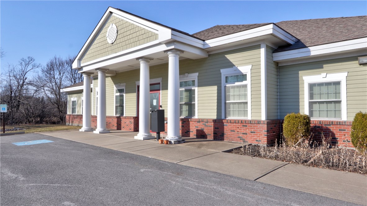 399 Grant Avenue Road