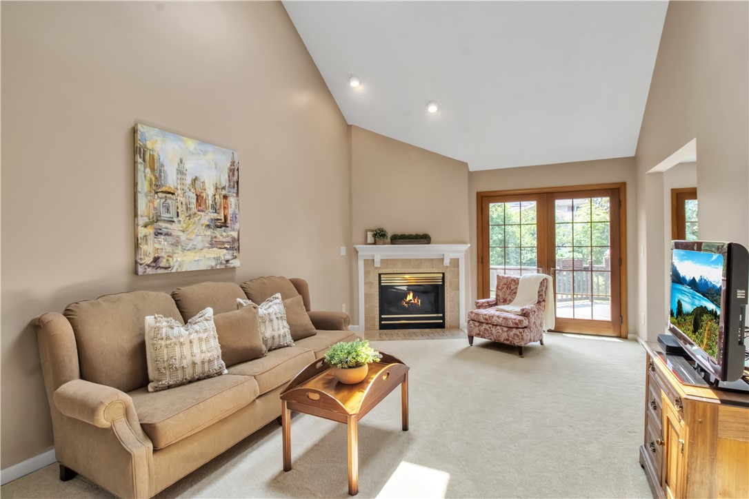 20 Pinegrove Court, Hamburg, New York image 7