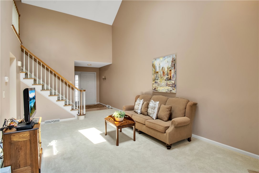 20 Pinegrove Court, Hamburg, New York image 8
