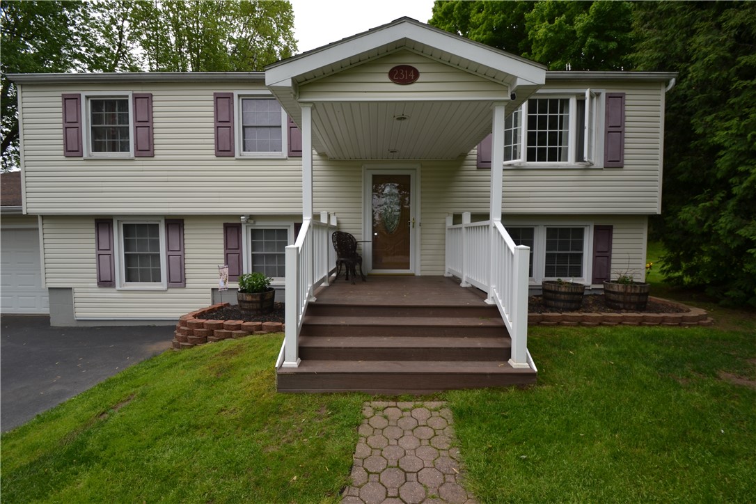 2314 Vandy Drive, Macedon, New York image 5