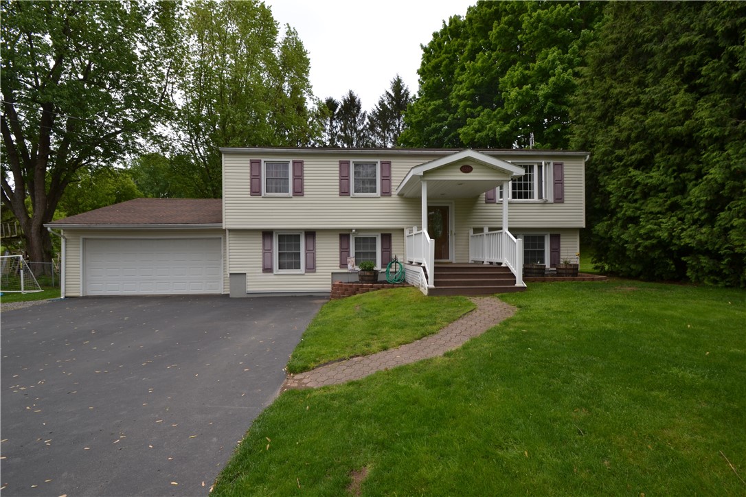 2314 Vandy Drive, Macedon, New York image 1