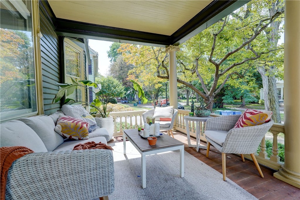 Photo of 18 Sibley Place, Rochester, NY 14607 (MLS # R1712885)