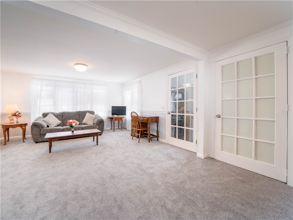275 Strathmore Road, Greece, New York image 10