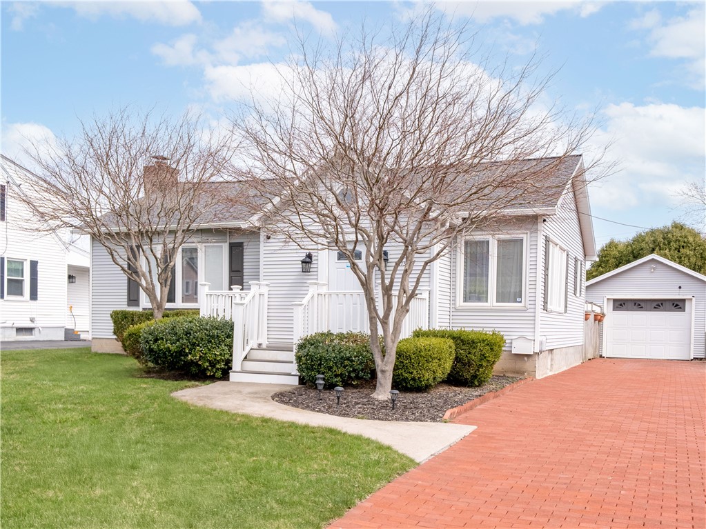 275 Strathmore Road, Greece, New York image 2