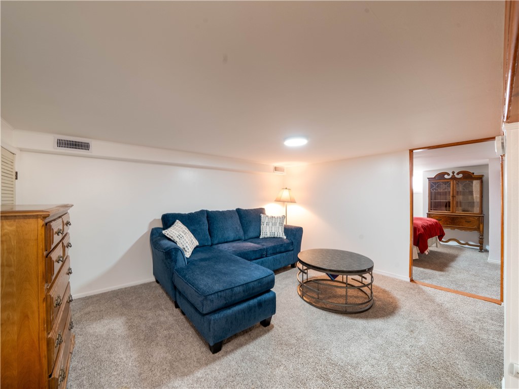 275 Strathmore Road, Greece, New York image 19
