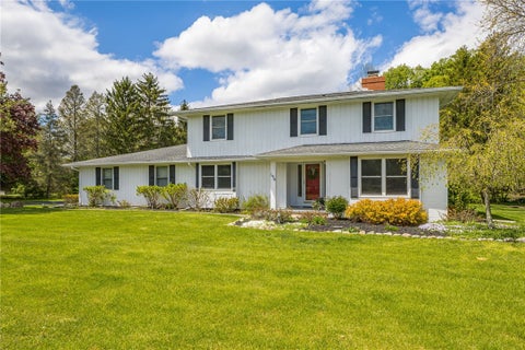 Homes For Sale - 190 Drumlin View Drive<br/> Monroe County, Mendon, NY 14506